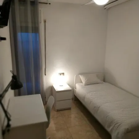 Rmm27 - Piso En Zona Tranquila De * Tortosa